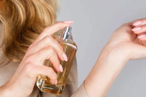 Tây Ban Nha triệt phá nhà máy sản xuất nước hoa giả lớn nhất châu Âu