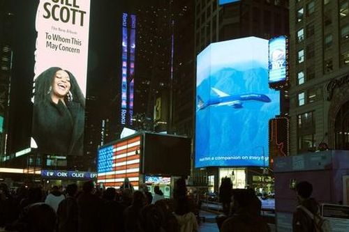 Khi hình ảnh đất nước Việt Nam tỏa sáng tại Times Square dịp Tết