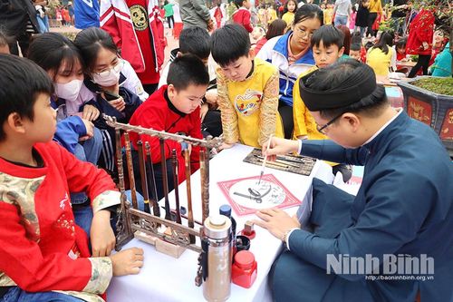 Nét đẹp xin chữ đầu năm mới