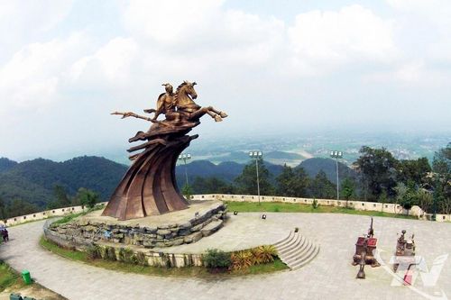 Con ngựa trong văn hóa và tín ngưỡng người Việt
