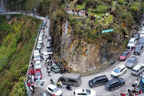 Tuyên Quang: Hàng vạn du khách đến các điểm du lịch cực Bắc