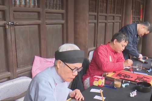 Hội chữ Xuân – Nét đẹp xin chữ đầu năm