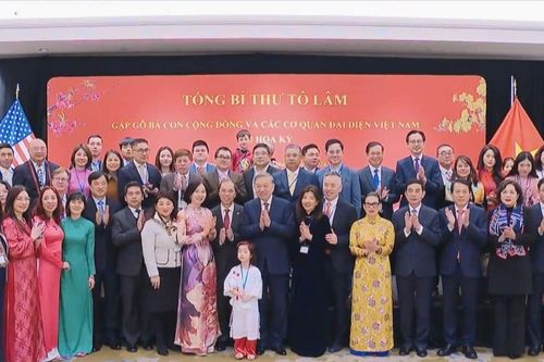 Tạo điều kiện để người Việt đóng góp vào các lĩnh vực then chốt