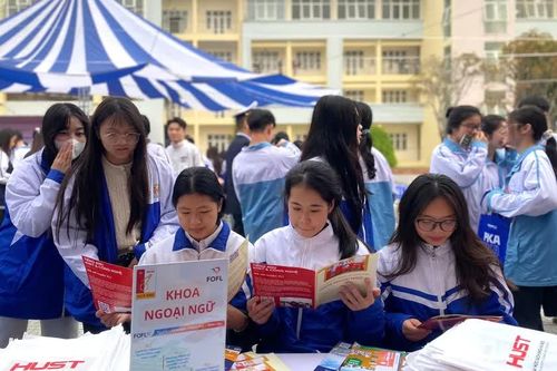 Cập nhật lịch thi đánh giá năng lực, tư duy năm 2026