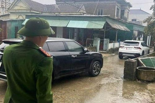 Vụ cặp vợ chồng đỗ ô tô chắn đường, thách 'phạt 100 triệu đồng': Tình tiết bất ngờ