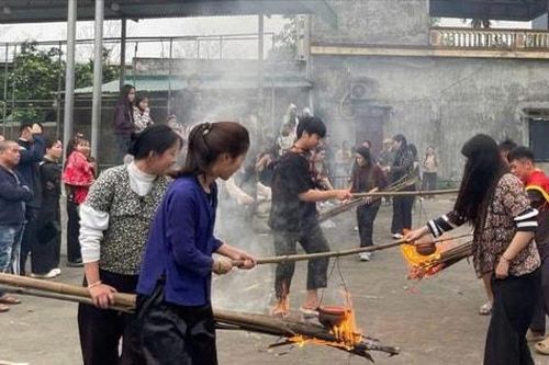 Hòa Lạc giữ hồn tết Việt qua các trò chơi dân gian