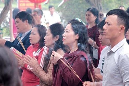 Về Lam Thành lễ đền Ông Hoàng Mười giữa sắc Xuân xứ Nghệ
