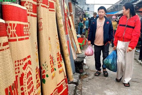 Chợ Vé cuối năm - Nơi lưu giữ những hoài niệm về ký ức xưa