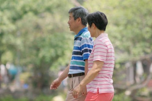Đến tuổi nghỉ hưu mới thấm: Không phải tiền bạc, có đủ 4 thứ này mới là phúc lớn