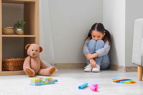 Hai nỗi ám ảnh của nhiều bậc cha mẹ thời hiện đại