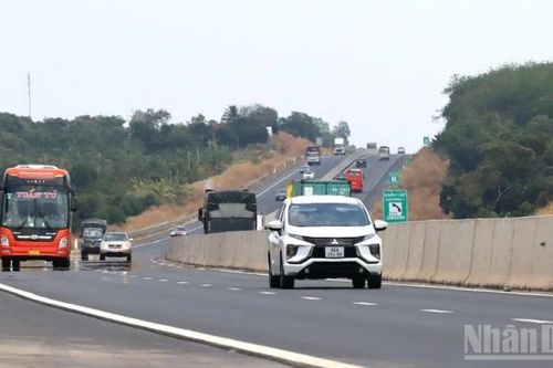 Bảo đảm an toàn giao thông nhìn từ giải pháp hạ tầng