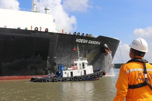 Ngành dầu khí, năng lượng được dự báo bước vào chu kỳ tăng trưởng mới