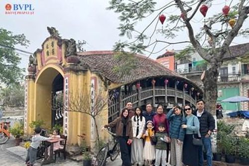 Về Nam Định du xuân, chiêm ngưỡng cầu ngói dáng rồng độc đáo hơn 5 thế kỷ