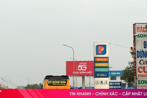 Lại 'nóng' xe đón trả khách bên QL 1 ở Hà Tĩnh
