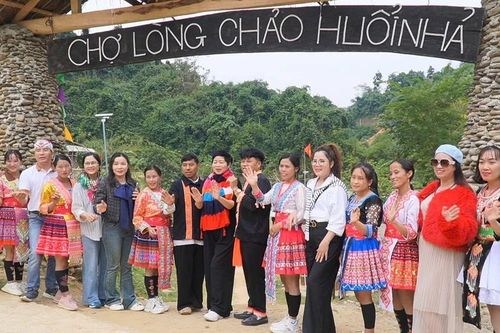 Nương sắn thành bản du lịch: Câu chuyện đánh thức giấc mơ của người Mông ở Huổi Nhả tỉnh Điện Biên