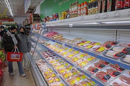 Người dân duy trì mua sắm, chi tiêu tiết kiệm trong dịp Tết Nguyên đán