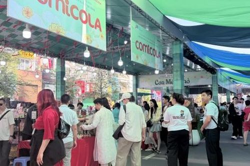 TP. Hồ Chí Minh: Đường sách Tết Bính Ngọ 2026 hấp dẫn du khách