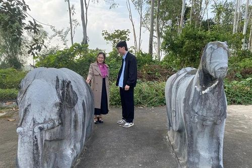 Kinh đô kháng chiến và trung hưng nhà Lê
