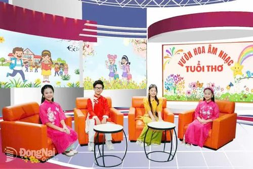 Rộn ràng 'Đến trường cùng mùa xuân'