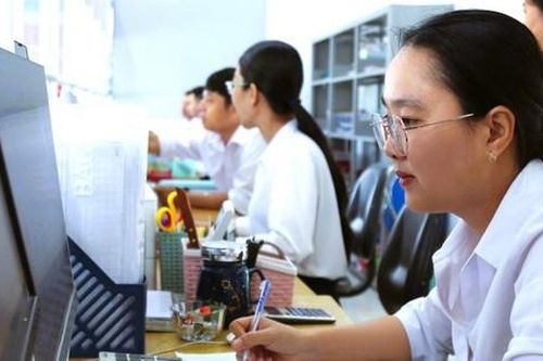 Chứng chỉ bồi dưỡng ngạch công chức có dùng được cho viên chức?