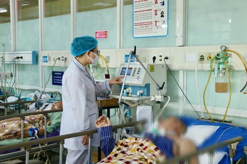 Tết Bính Ngọ 2026: Số lượt khám bệnh tăng, tỷ lệ nhập viện giảm nhẹ