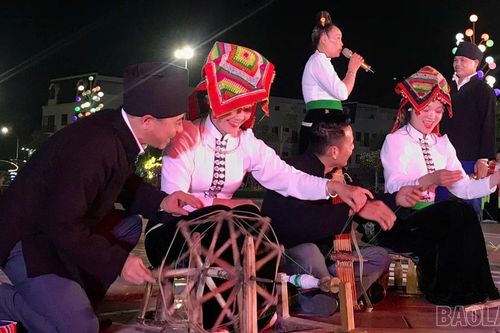 Du xuân miền di sản