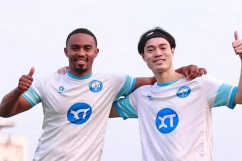 Văn Toàn tái xuất: 'Phao cứu sinh' cho Nam Định trong cuộc đua trụ hạng V-League