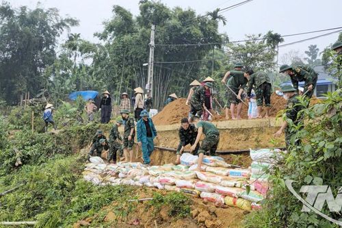 Đi về phía nhân dân