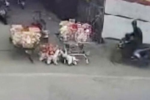 'Ma men' phóng xe gây tai nạn khiến một cháu bé tử vong