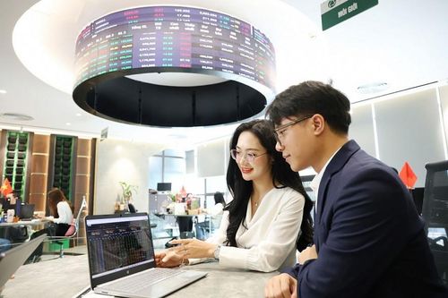 Chứng khoán Việt bước vào hành trình 'nâng chất'