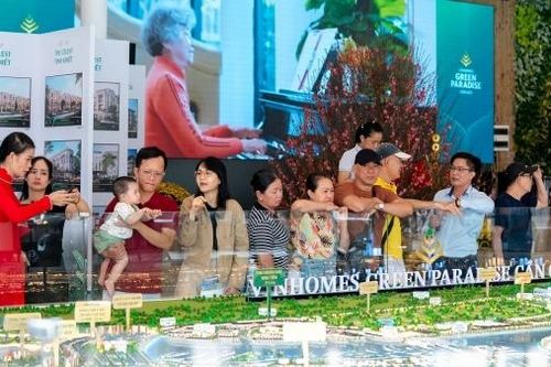 Đón Tết kiểu mới: Du xuân kết hợp xem đất, Cần Giờ tấp nập giao dịch đầu năm