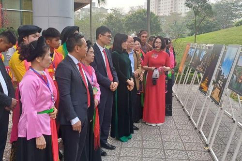 'Vui xuân Bính Ngọ: Sắc màu văn hóa Hưng Yên' tại Bảo tàng Dân tộc học Việt Nam