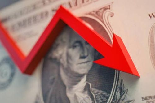 USD tăng giá mạnh nhất 4 tháng, chuyên gia lạc quan hơn về triển vọng