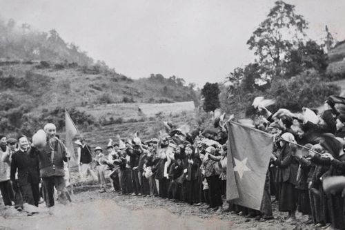 Bác Hồ với Cao Bằng - Những dấu ấn lịch sử