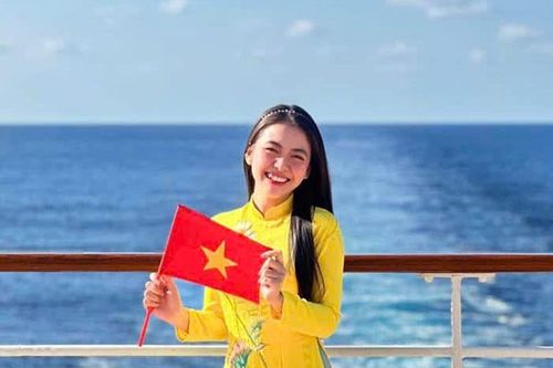 Cô gái 'gen Z' bước ra thế giới để trở về