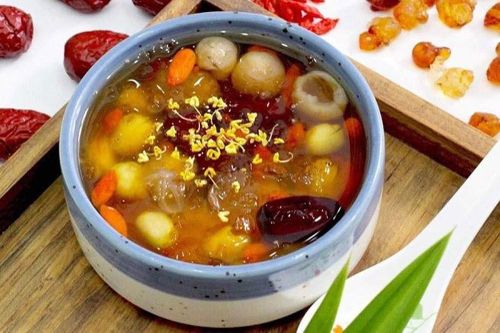 Cách giải quyết mứt Tết không tăng cân và lãng phí