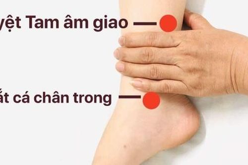 Xoa bóp bấm huyệt giúp giảm mệt mỏi sau Tết