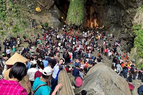 Con số lịch sử của du lịch Tết
