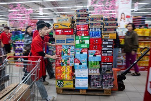 Giá thực phẩm tươi sống, rau củ giảm sau Tết