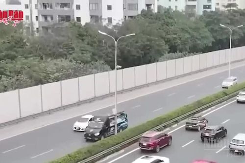 Cục CSGT 'mở luồng xanh' cho người dân về Hà Nội và TP Hồ Chí Minh