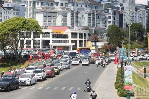Lâm Đồng: Doanh thu du lịch dịp Tết Bính Ngọ đạt khoảng 1.850 tỷ đồng