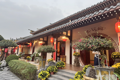 Giới trẻ đua nhau check-in tại 3 ngôi chùa nổi tiếng gần Hà Nội