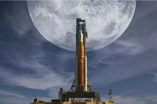 Sau sự cố tên lửa, NASA lùi thời điểm đưa người đổ bộ Mặt trăng