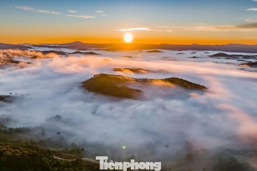 Kỳ thú săn mây ở Măng Đen