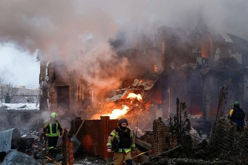 Nga phóng gần 350 tên lửa, máy bay không người lái vào Ukraine