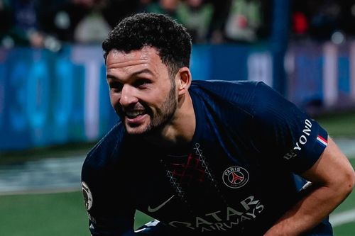 PSG vọt lên đỉnh bảng Ligue 1