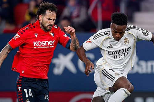 Real Madrid thua đau phút 90, Barca reo vui