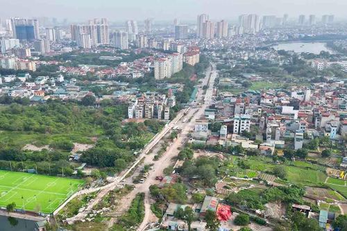 Mẹ kiện chia nhà đất với con gái; mua căn hộ 1,7 tỷ sát trung tâm Hà Nội ra sao?