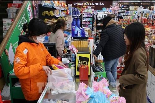 Thị trường mùng 6 Tết: Hàng hóa dồi dào, giá cả ổn định