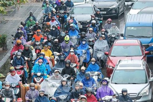 Cửa ngõ Hà Nội đông đúc ngày cuối kỳ nghỉ Tết Bính Ngọ